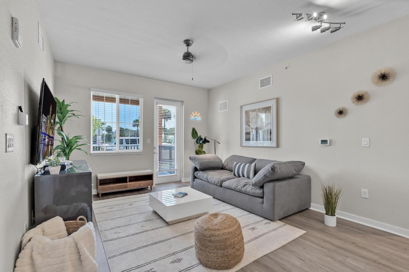 Cozy Retreat 2 Bedroom Hideaway Moments From The Sand Boynton Beach Eksteriør billede