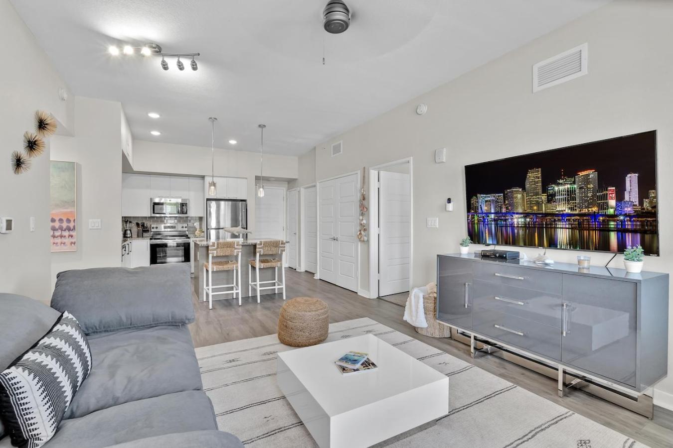 Cozy Retreat 2 Bedroom Hideaway Moments From The Sand Boynton Beach Eksteriør billede